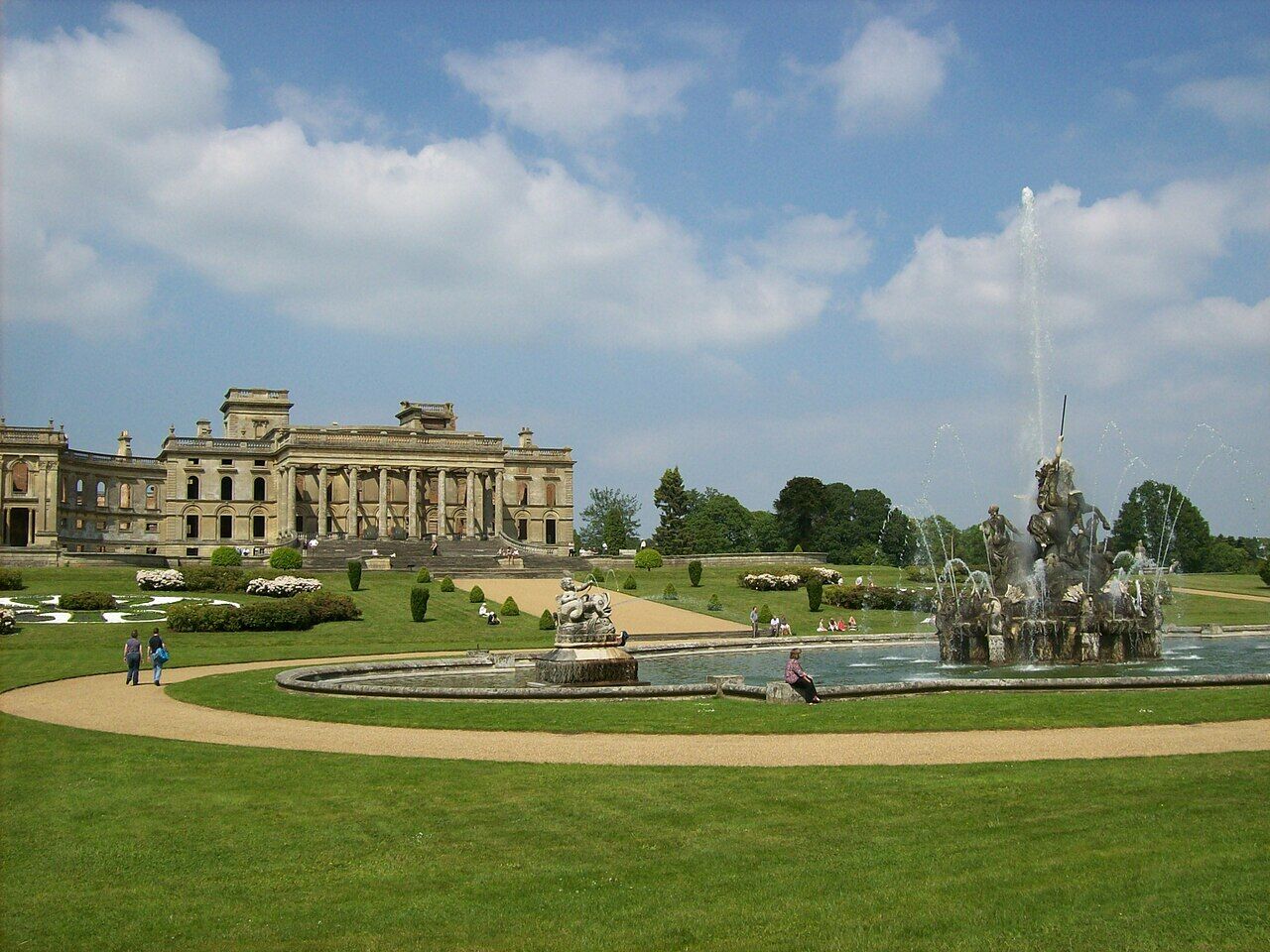 Witley Court behind the Perseus and Andromeda fountain
